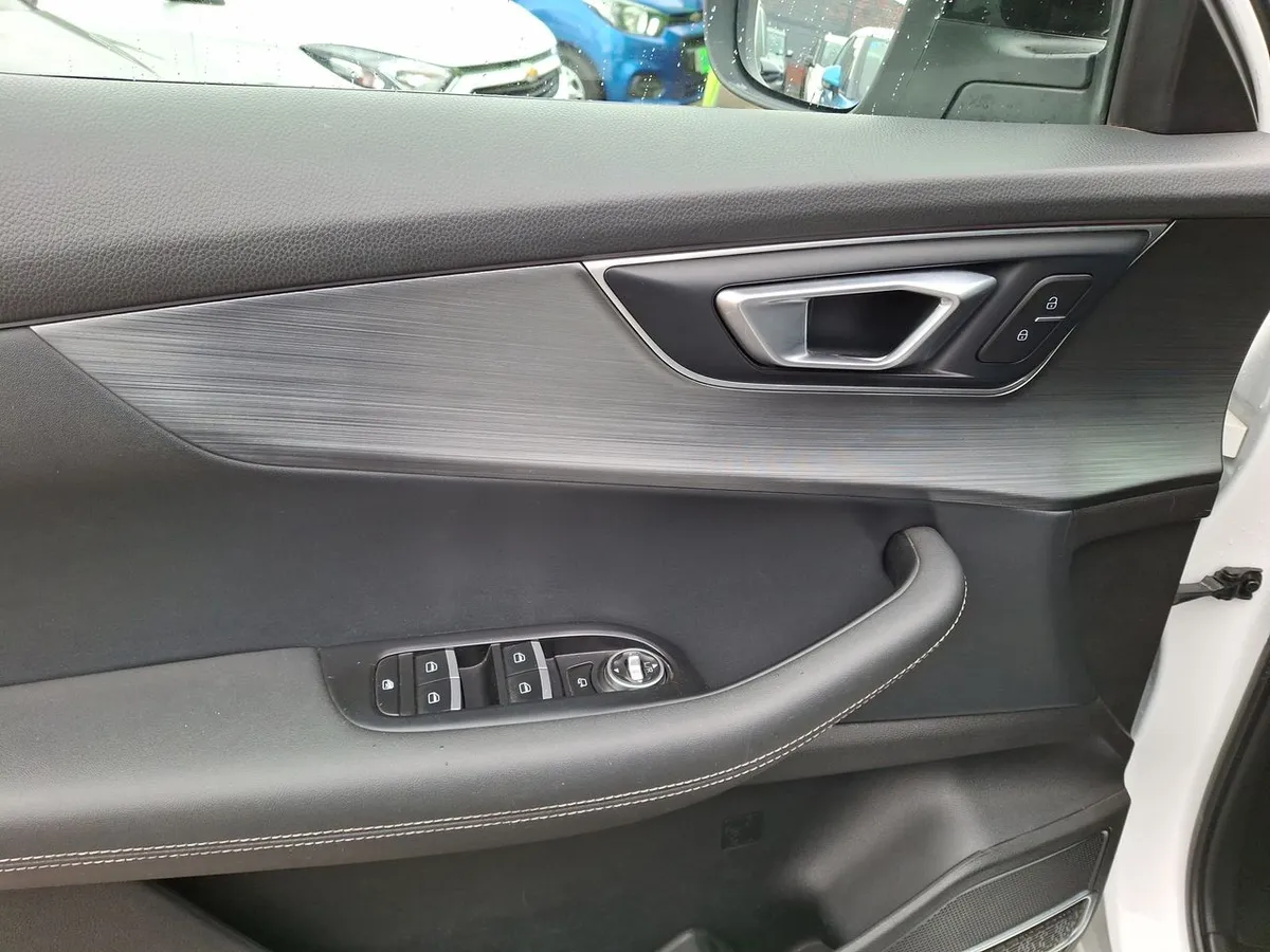 Chery Tiggo 7 Pro 1.5t Glx 4x2 Bicolor Cvt At 5p año 2023