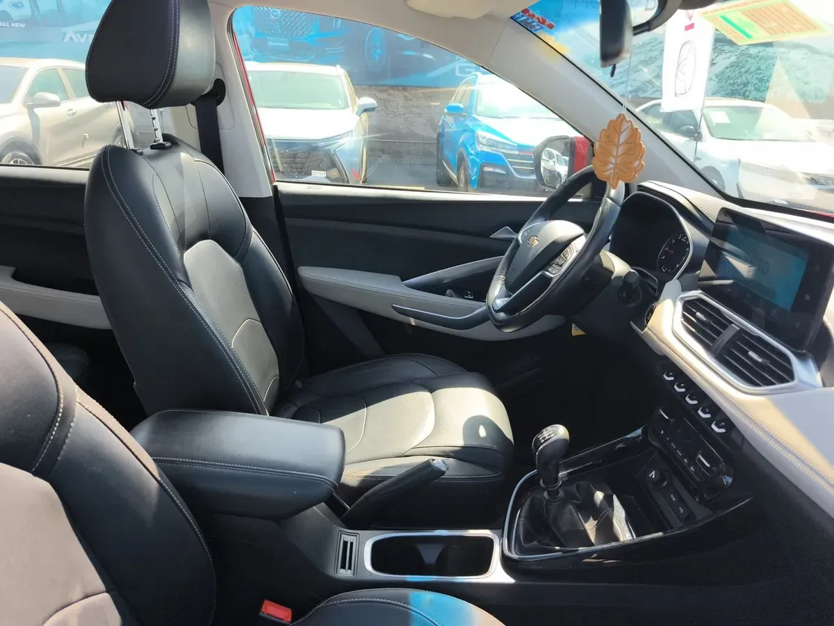 Chevrolet Captiva 1.5t Premier Fwd Mt 5p año 2021