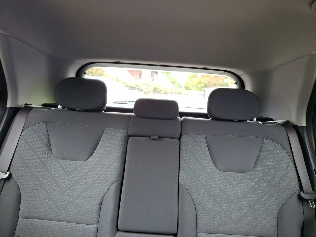Kia Niro 1.6l Gdi Lx Hev Hybrid 4x2 6dct At 5p año 2023
