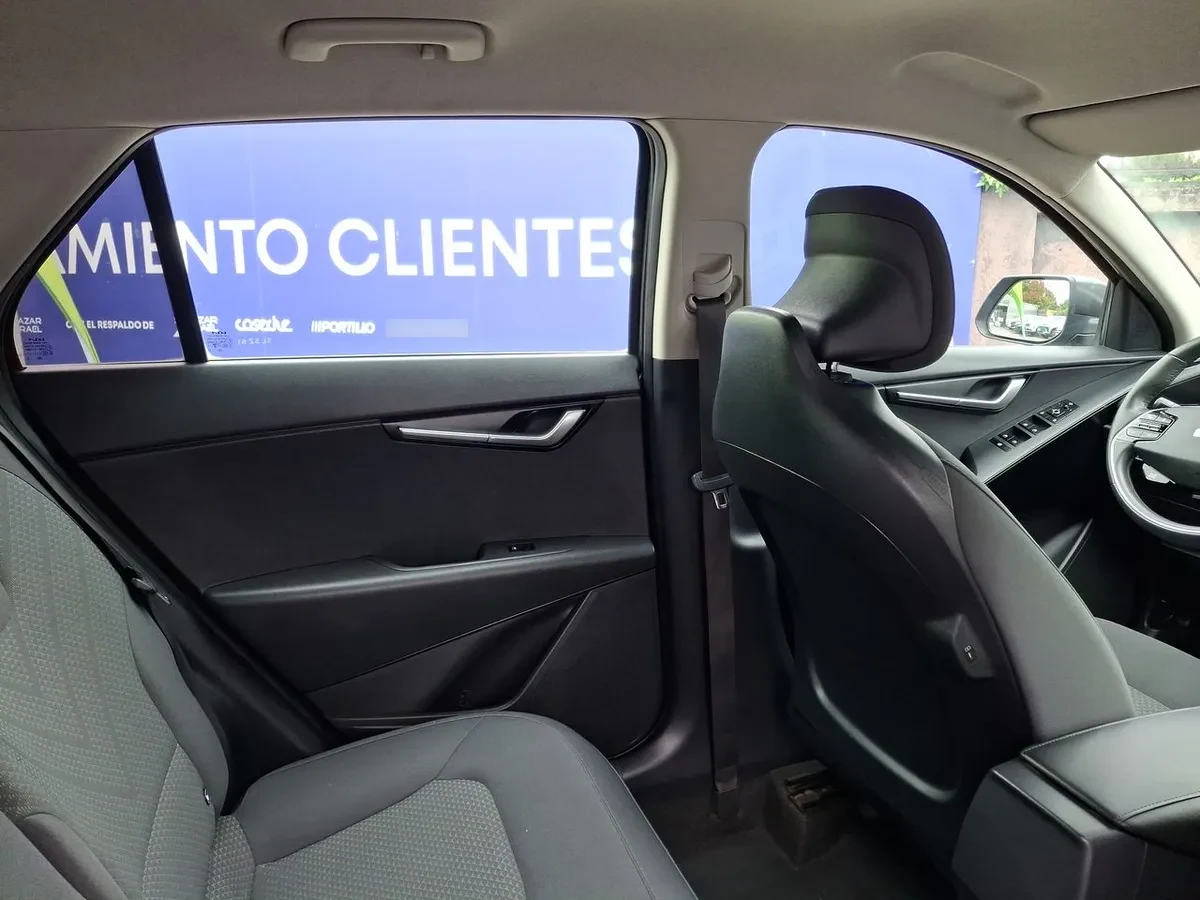 Kia Niro 1.6l Gdi Lx Hev Hybrid 4x2 6dct At 5p año 2023