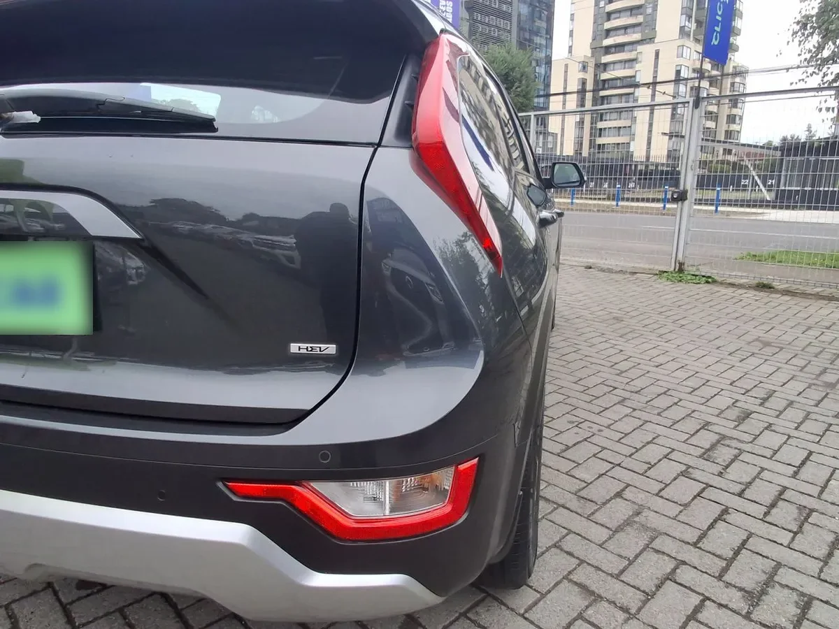 Kia Niro 1.6l Gdi Lx Hev Hybrid 4x2 6dct At 5p año 2023