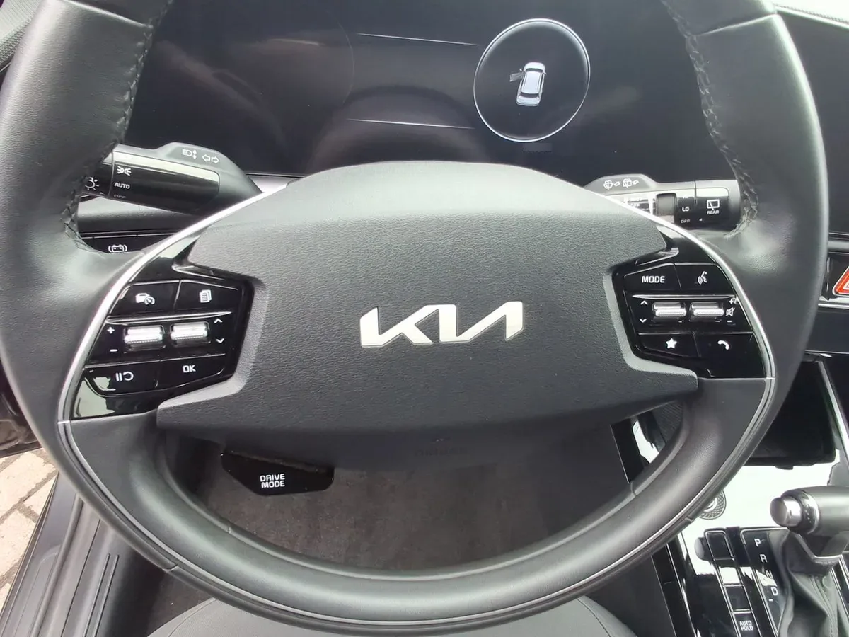 Kia Niro 1.6l Gdi Lx Hev Hybrid 4x2 6dct At 5p año 2023