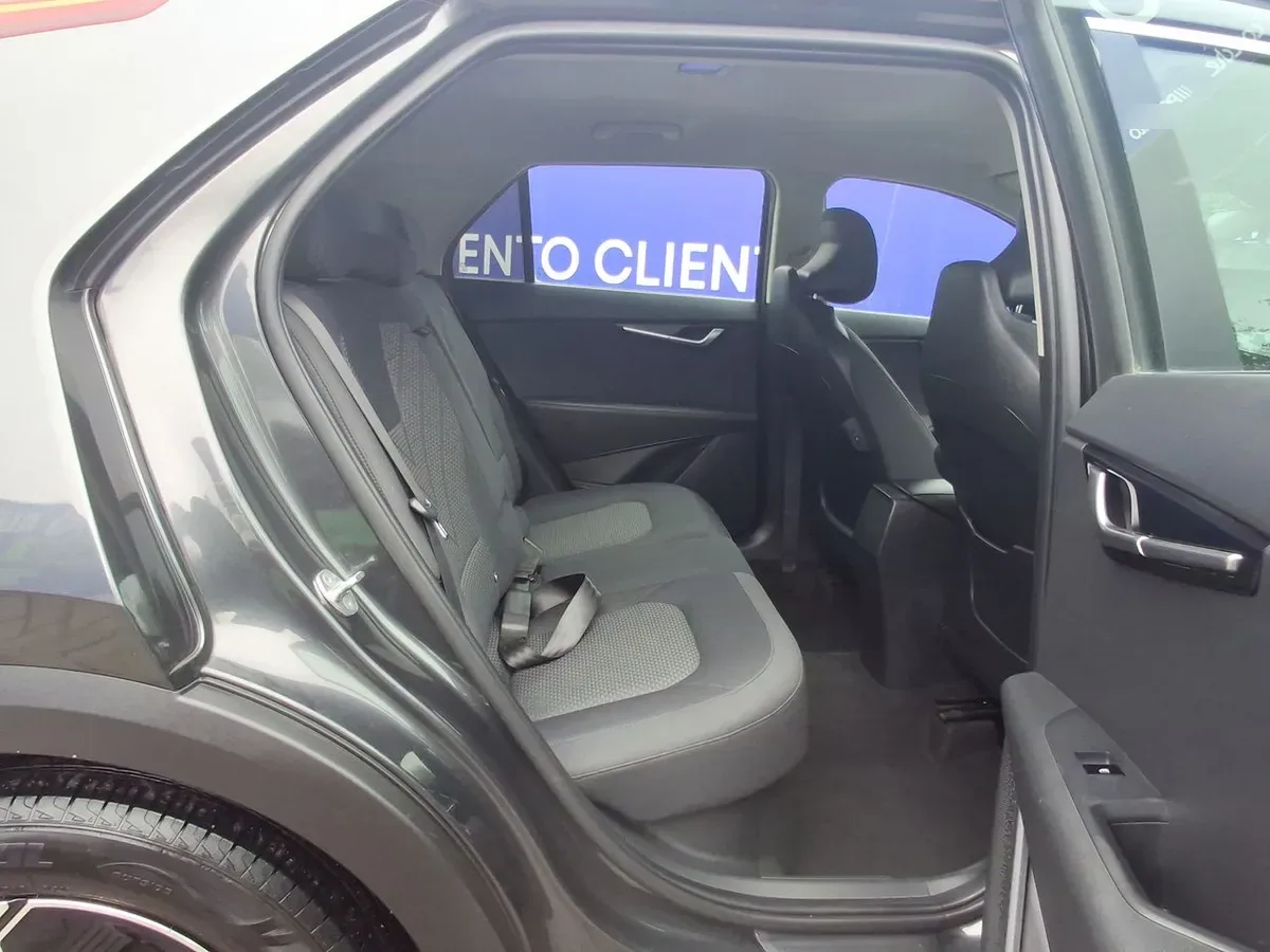 Kia Niro 1.6l Gdi Lx Hev Hybrid 4x2 6dct At 5p año 2023