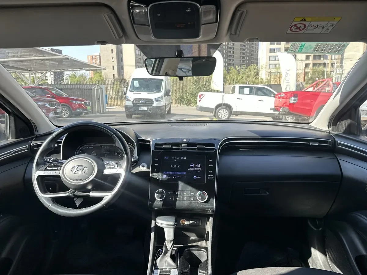 Hyundai Tucson 2.0 Nx4 Plus 2wd At 5p año 2024