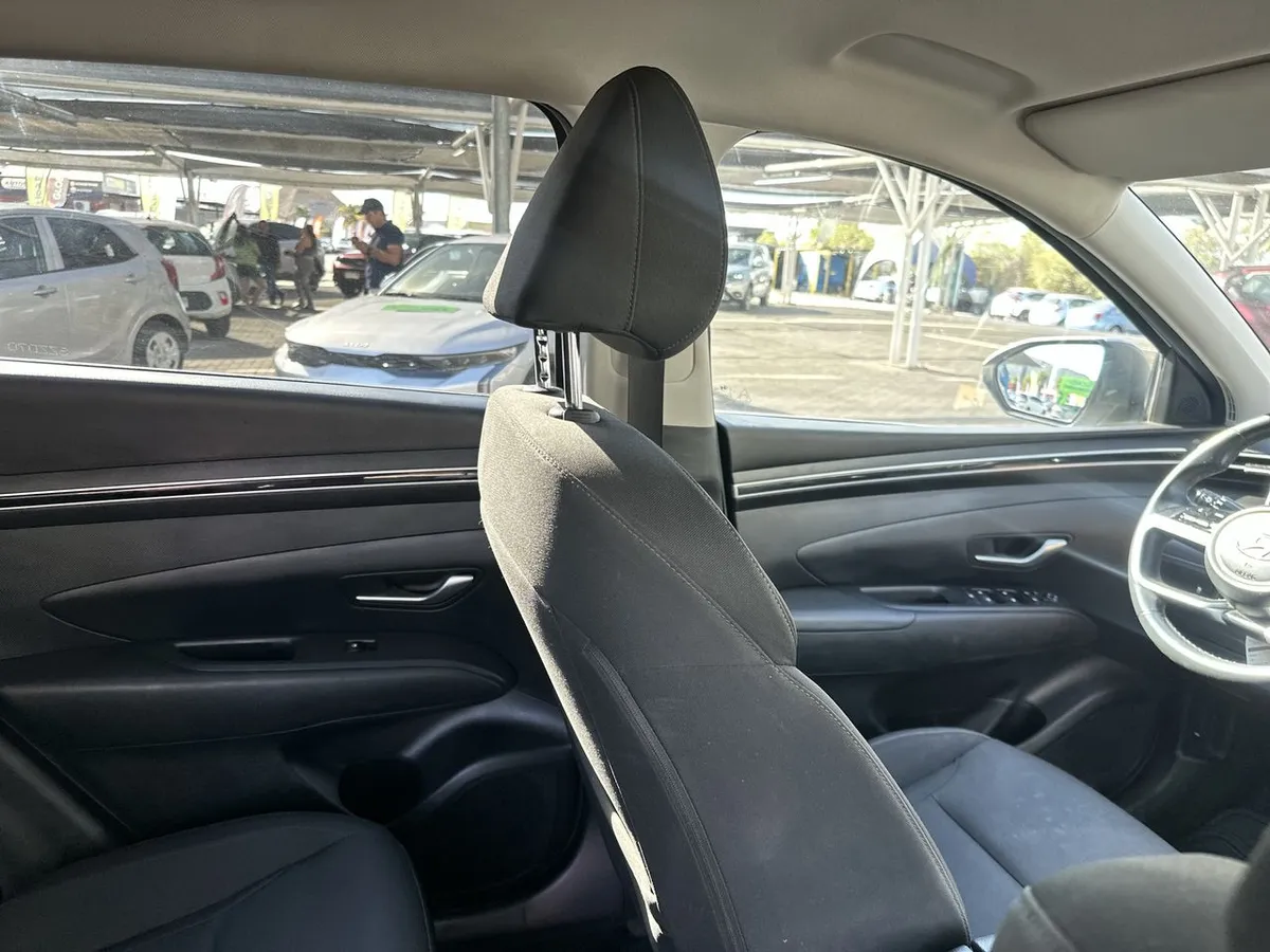 Hyundai Tucson 2.0 Nx4 Plus 2wd At 5p año 2024