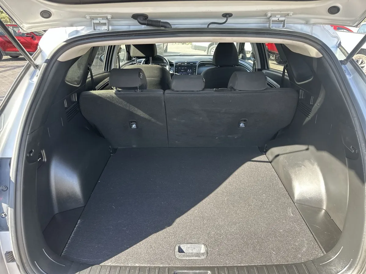Hyundai Tucson 2.0 Nx4 Plus 2wd At 5p año 2024