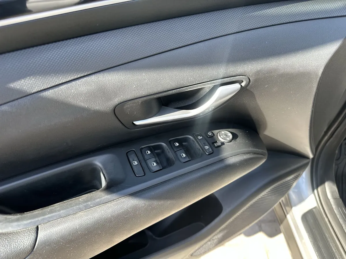 Hyundai Tucson 2.0 Nx4 Plus 2wd At 5p año 2024