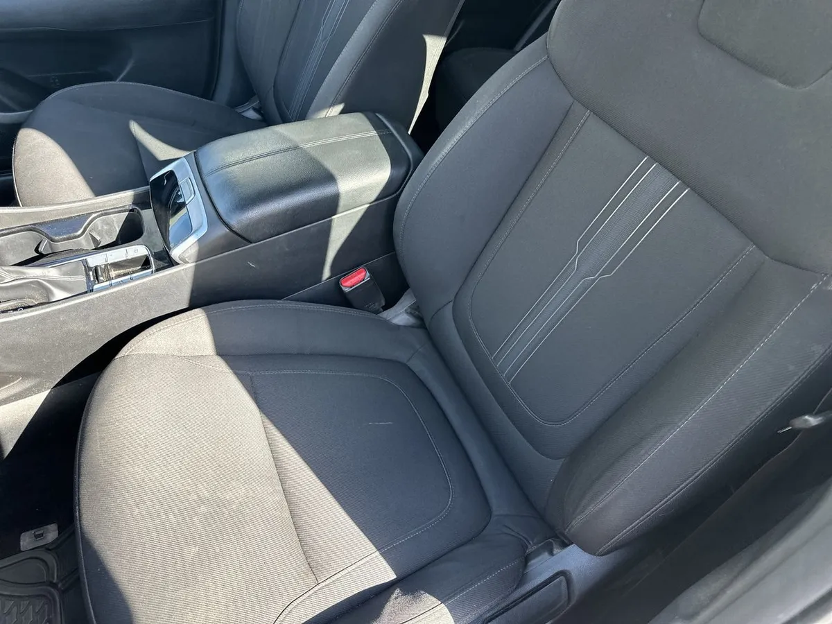 Hyundai Tucson 2.0 Nx4 Plus 2wd At 5p año 2024