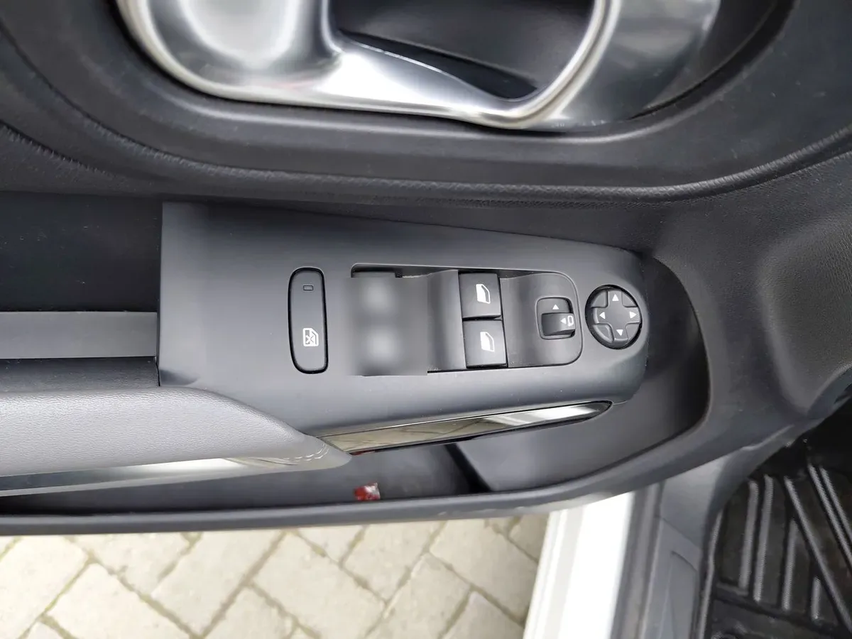 Citroen C5 Aircross 1.5 Shine Diesel 4x2 130 Ss Eat8 At 5p año 2023