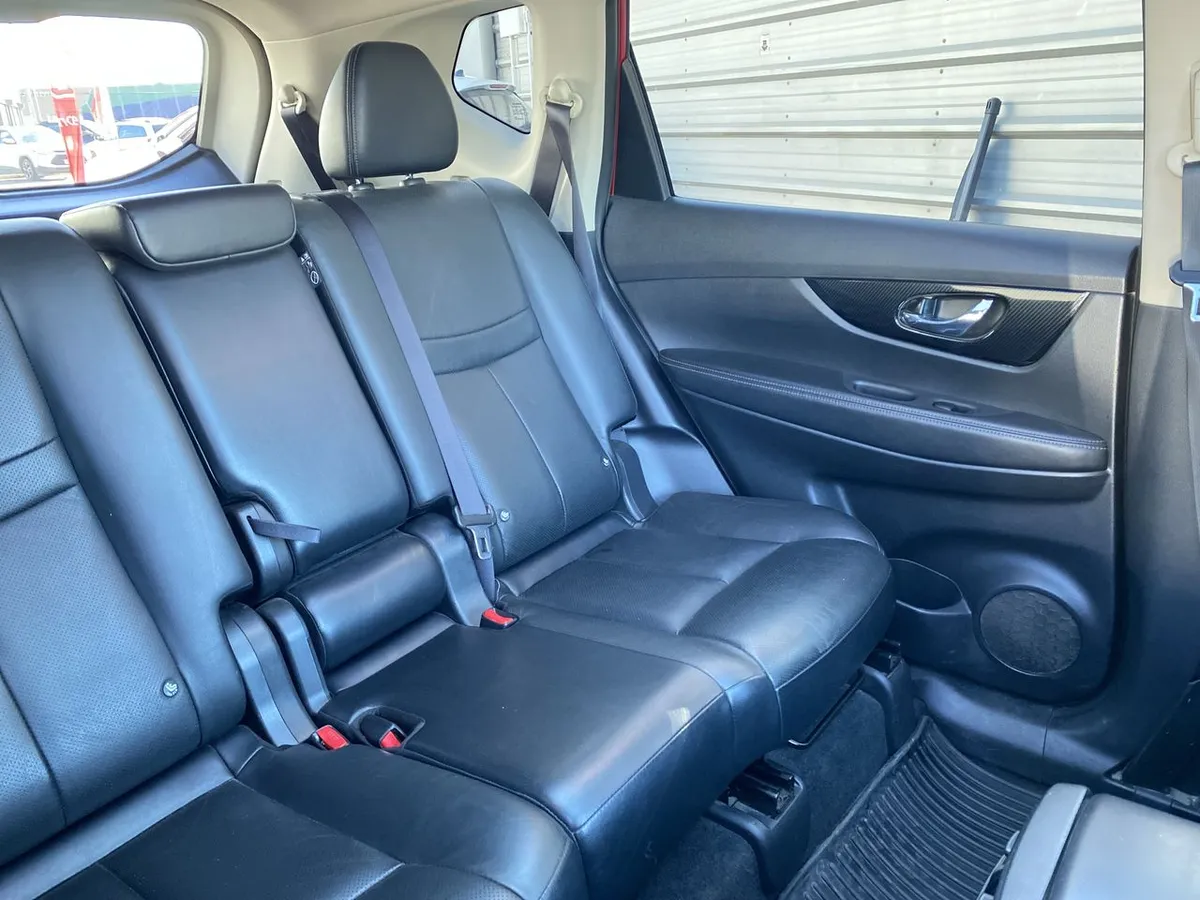 Nissan X-Trail 2.5 Exclusive Mc 4x4 Cvt At 5p año 2023