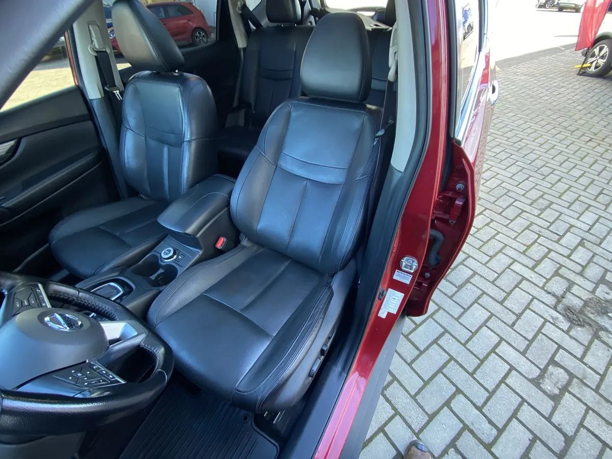Nissan X-Trail 2.5 Exclusive Mc 4x4 Cvt At 5p año 2023