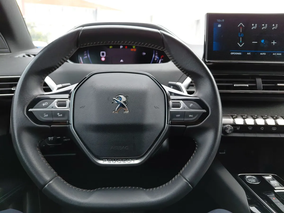 Peugeot 3008 1.5 Allure Pack Bluehdi 130 4x2 Eat8 5p año 2024