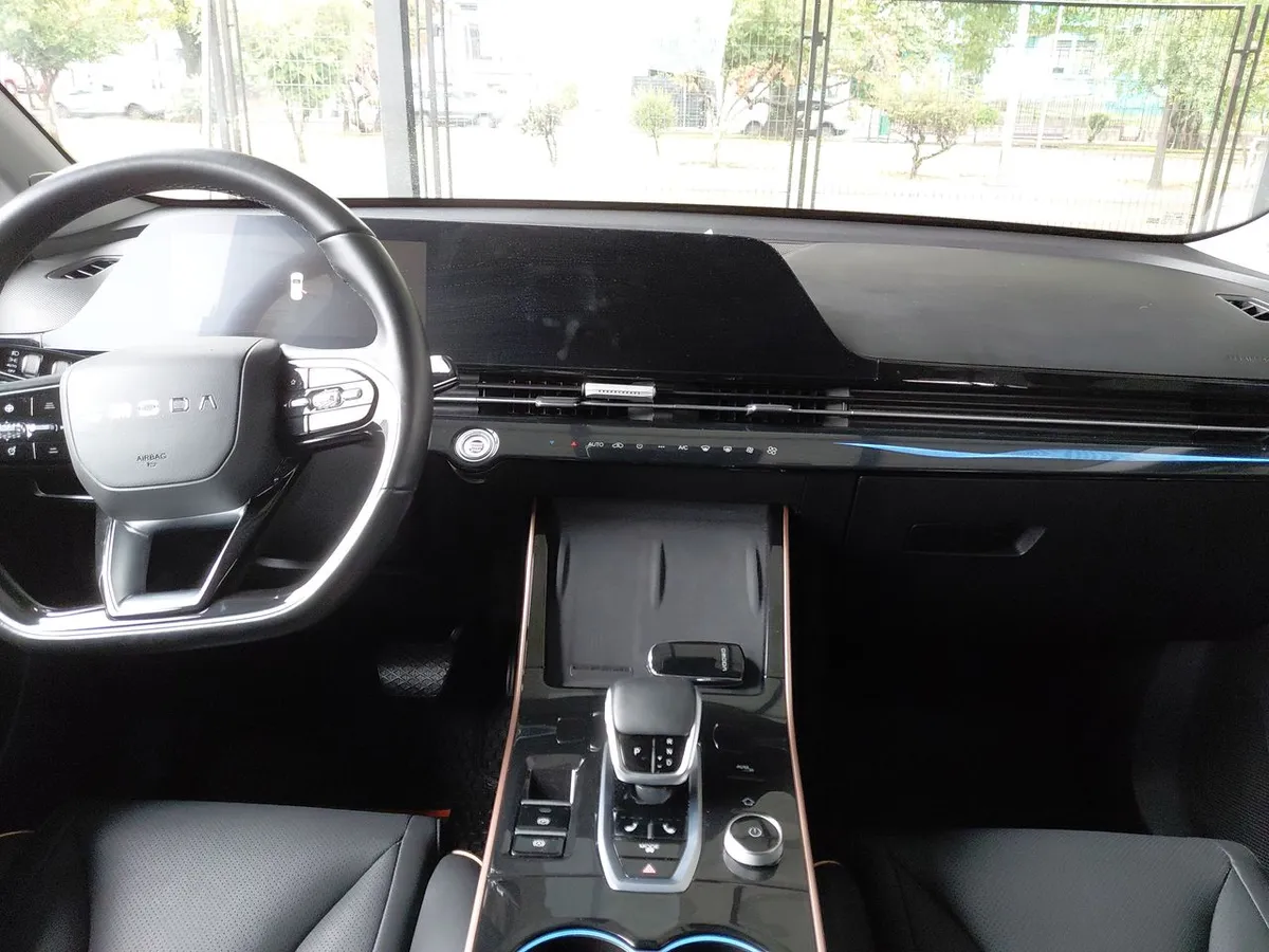 Omoda C5 1.6t Prestige 4x2 Dct At 5p año 2025