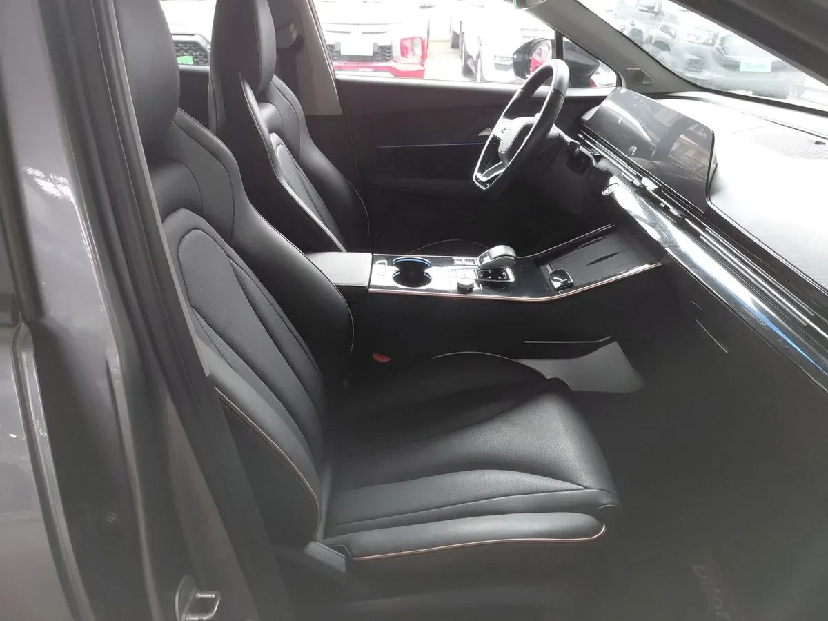 Omoda C5 1.6t Prestige 4x2 Dct At 5p año 2025