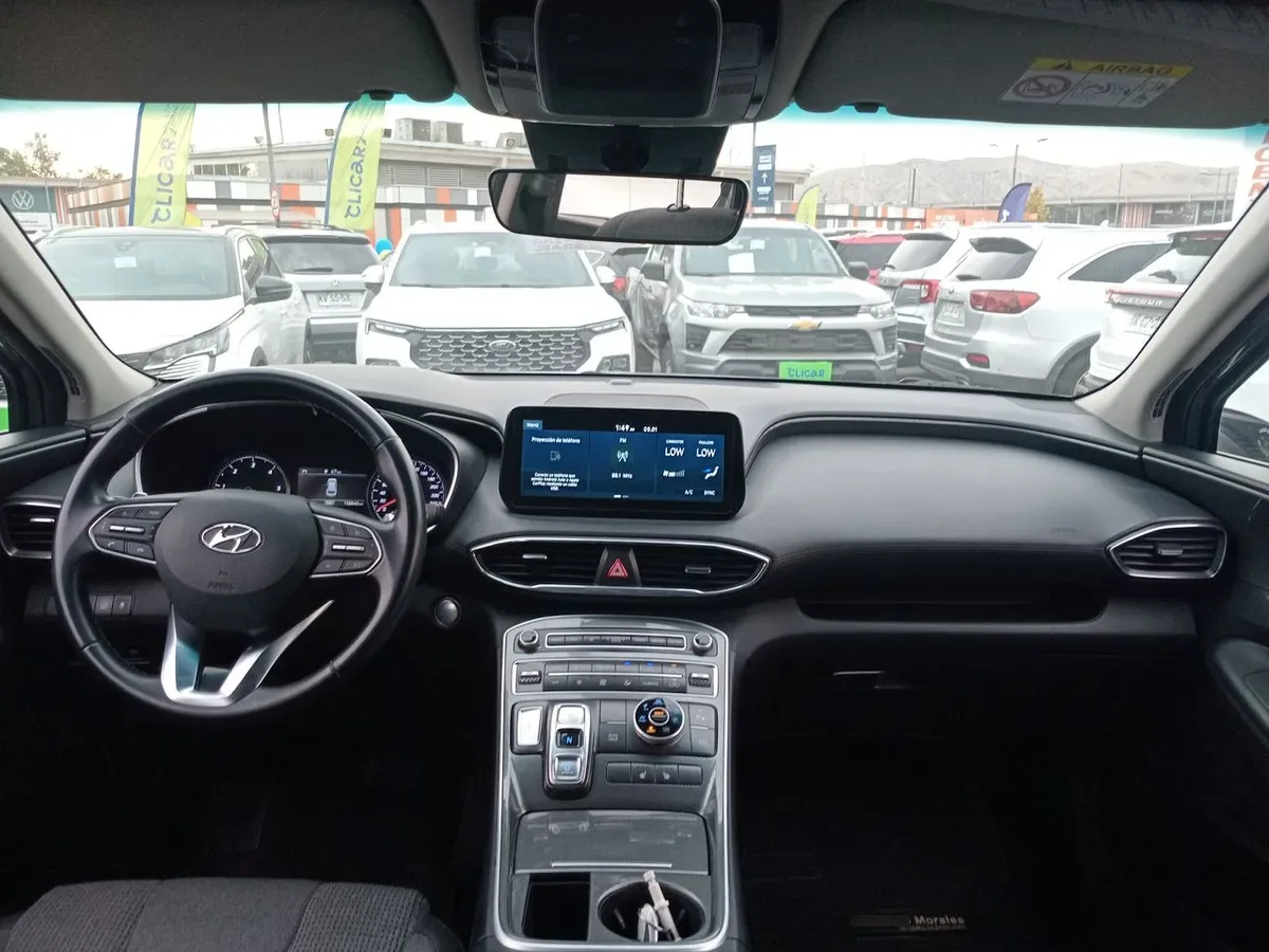 Hyundai Santa Fe 2.2 Value Fl Crdi Diesel 4wd At 5p año 2022