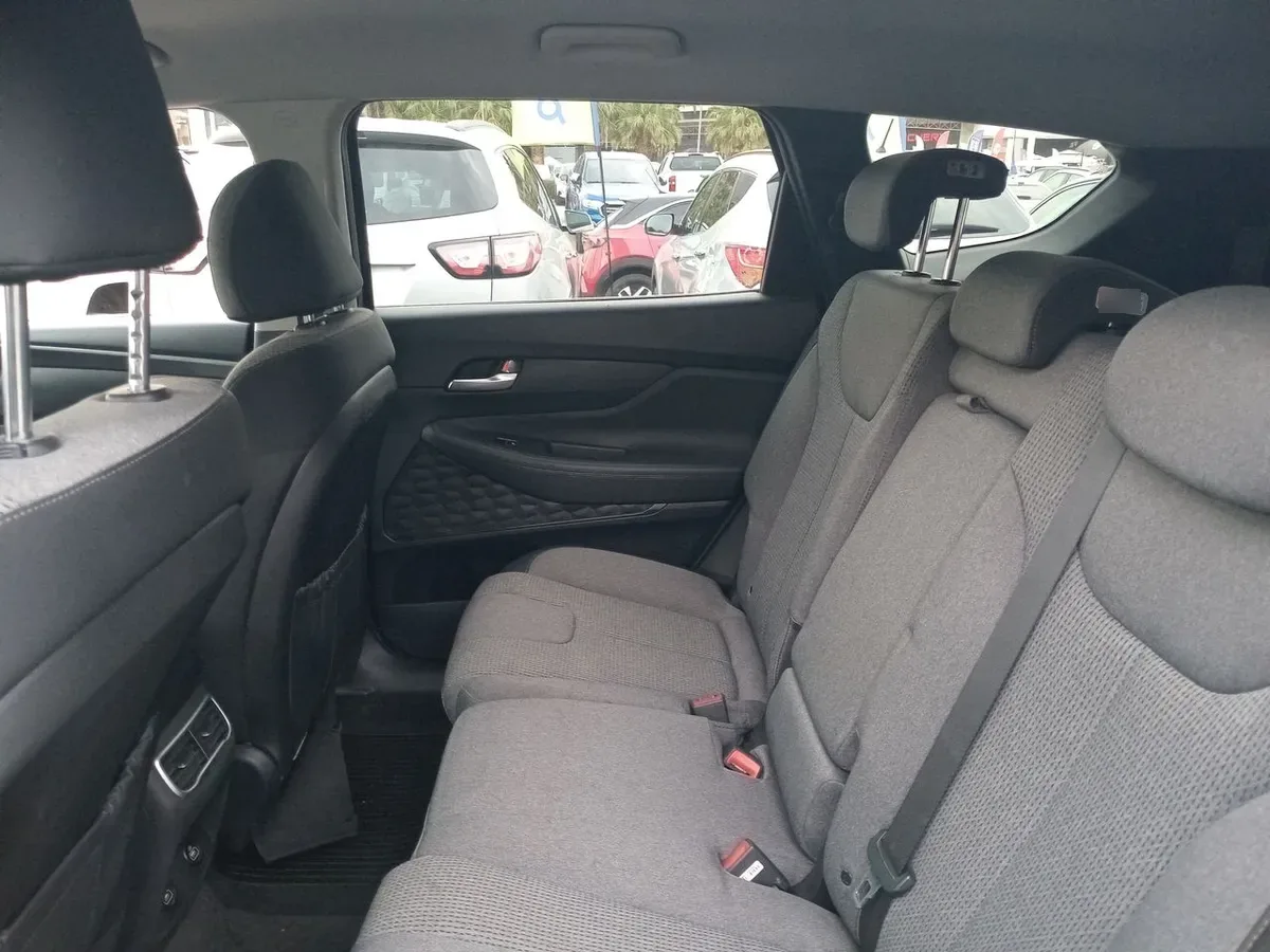 Hyundai Santa Fe 2.2 Value Fl Crdi Diesel 4wd At 5p año 2022