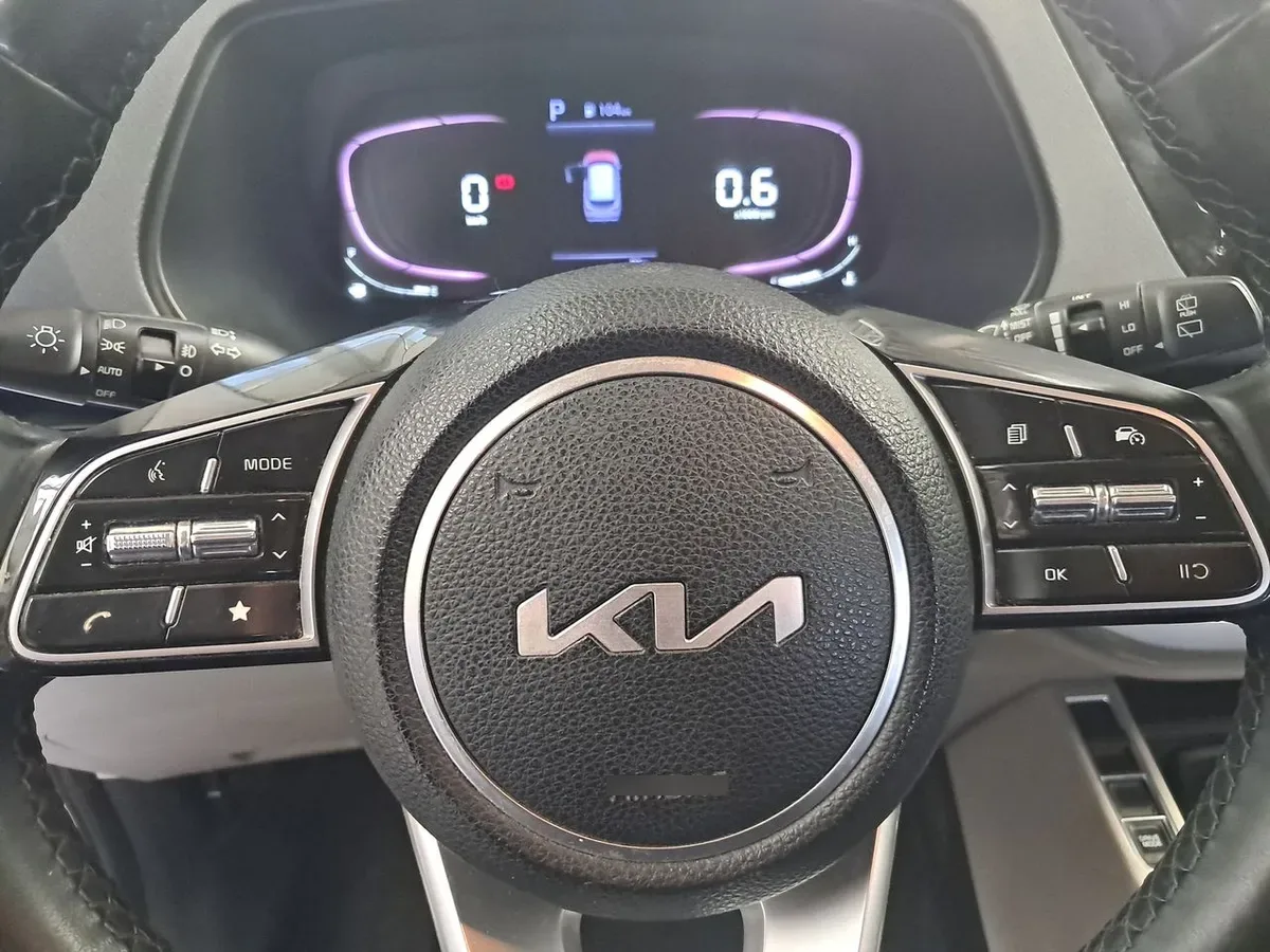 Kia Carens 1.4l Ex Turbo-Gdi Full 4x2 7dct At 5p año 2024