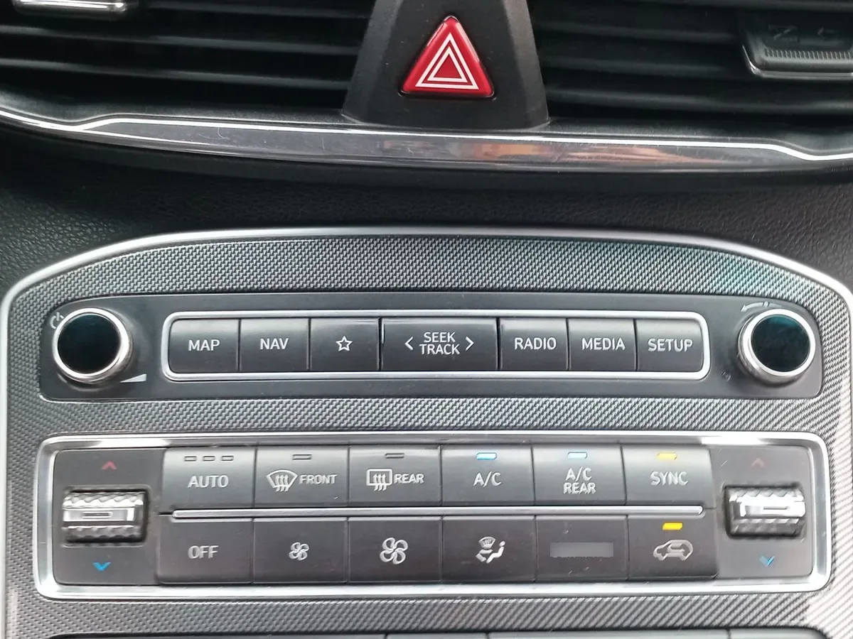 Hyundai Santa Fe 2.2 Value Fl Crdi Diesel 4wd At 5p año 2022