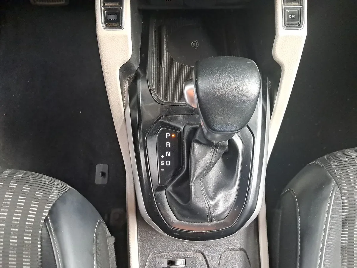 Kia Carens 1.4l Ex Turbo-Gdi Full 4x2 7dct At 5p año 2024
