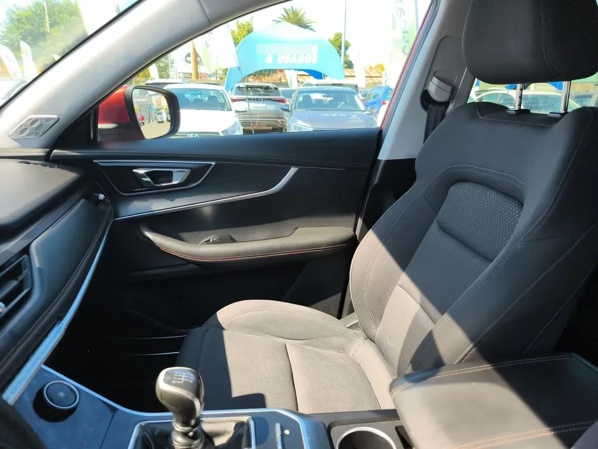 Chery Tiggo 8 1.5t Gl 4x2 Mt 5p año 2022