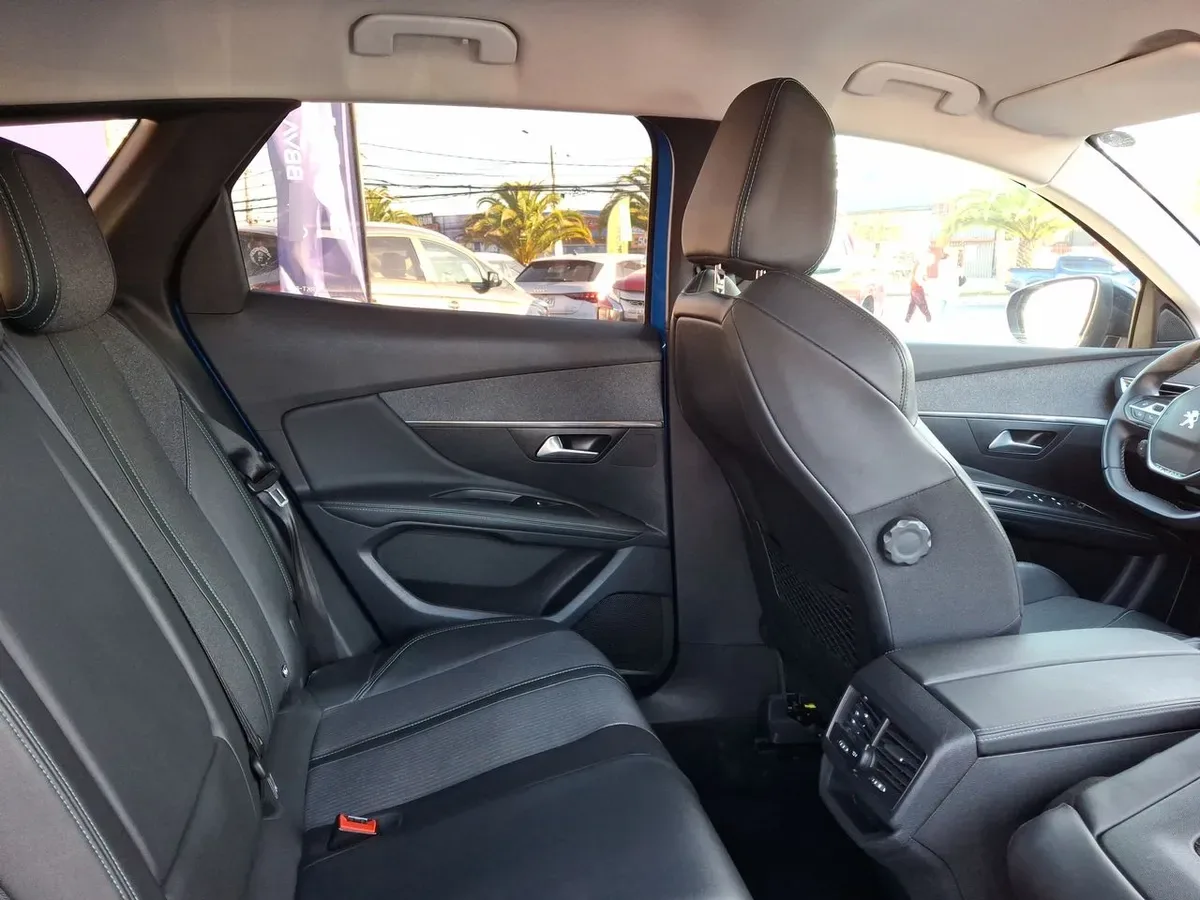 Peugeot 3008 1.5 Allure Pack Bluehdi 4x2 130 Eat8 5p año 2022