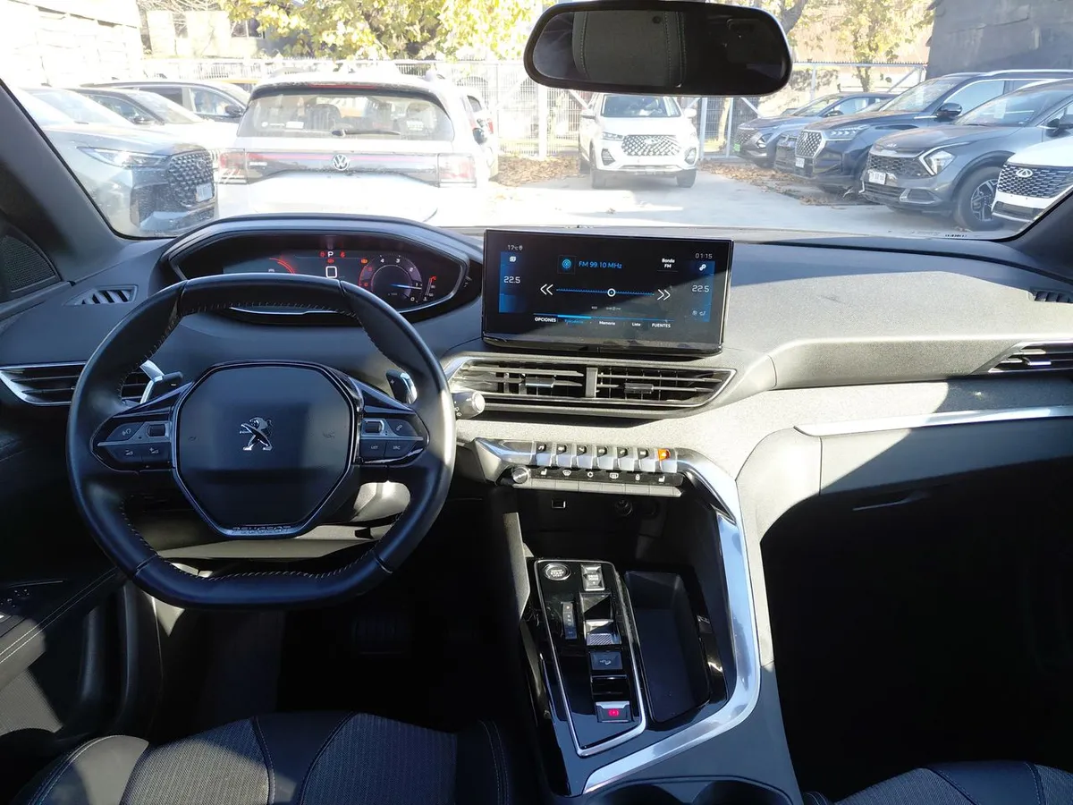 Peugeot 3008 1.5 Allure Pack Bluehdi 130 4x2 Eat8 5p año 2024