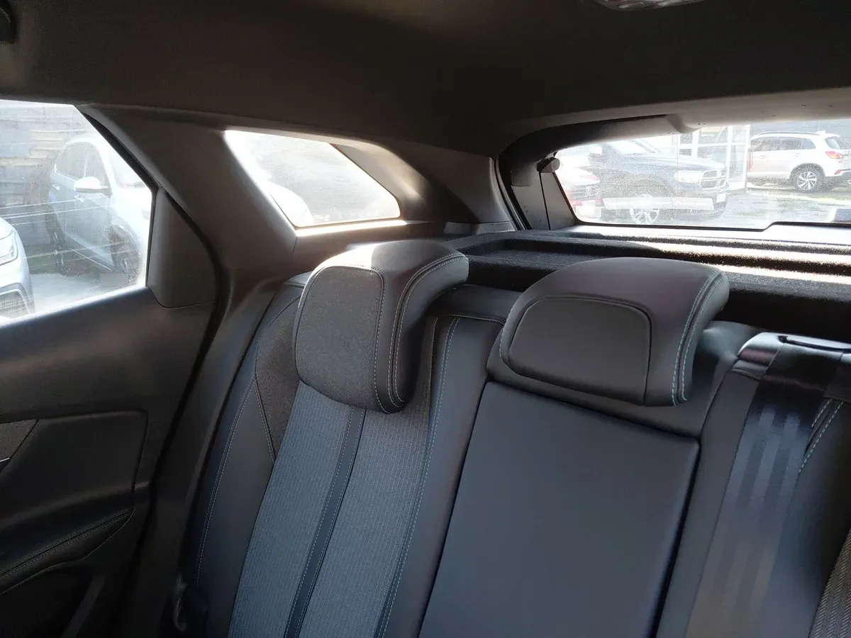 Peugeot 3008 1.5 Allure Pack Bluehdi 130 4x2 Eat8 5p año 2024