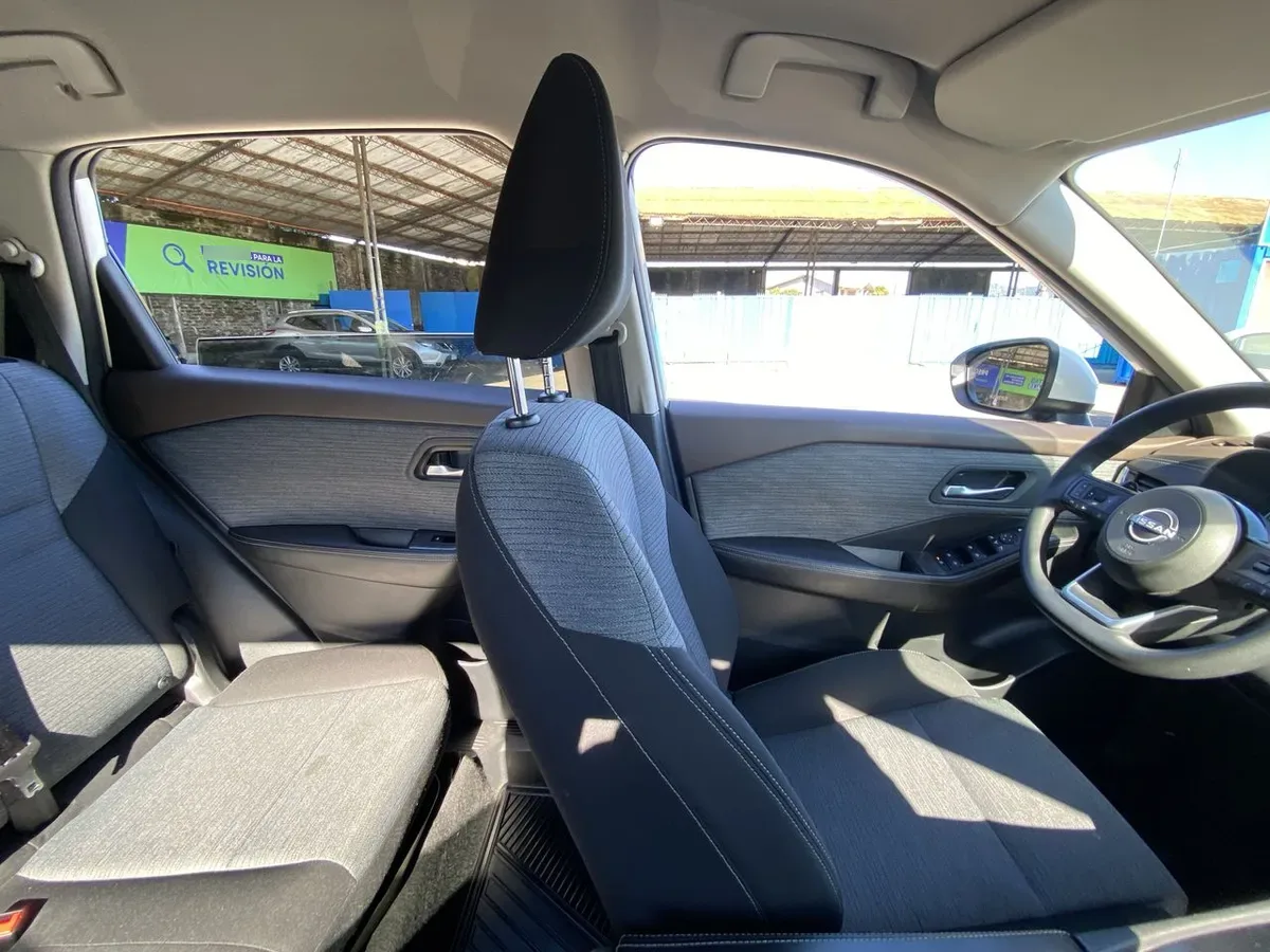 Nissan X-Trail 2.5 Sense 4x2 3row Cvt At 5p año 2024