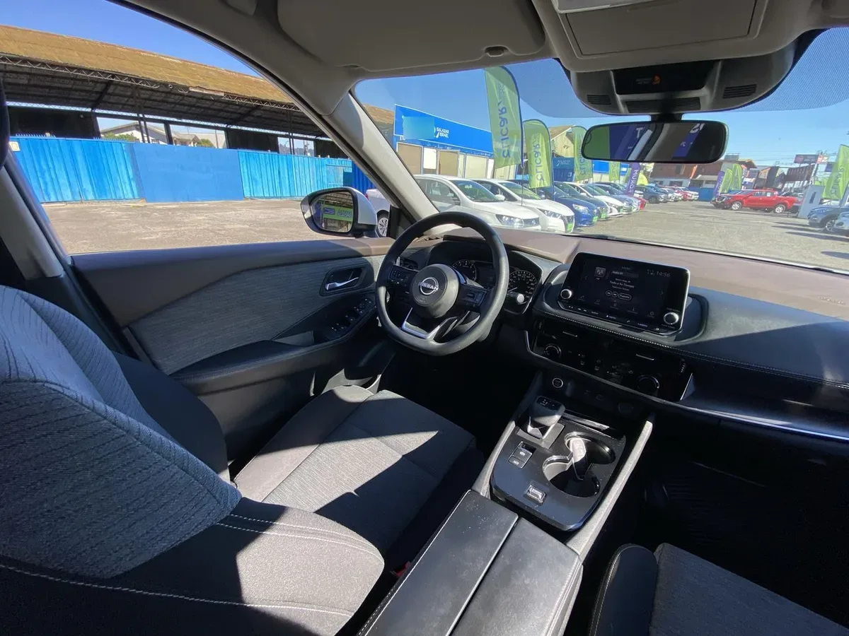 Nissan X-Trail 2.5 Sense 4x2 3row Cvt At 5p año 2024