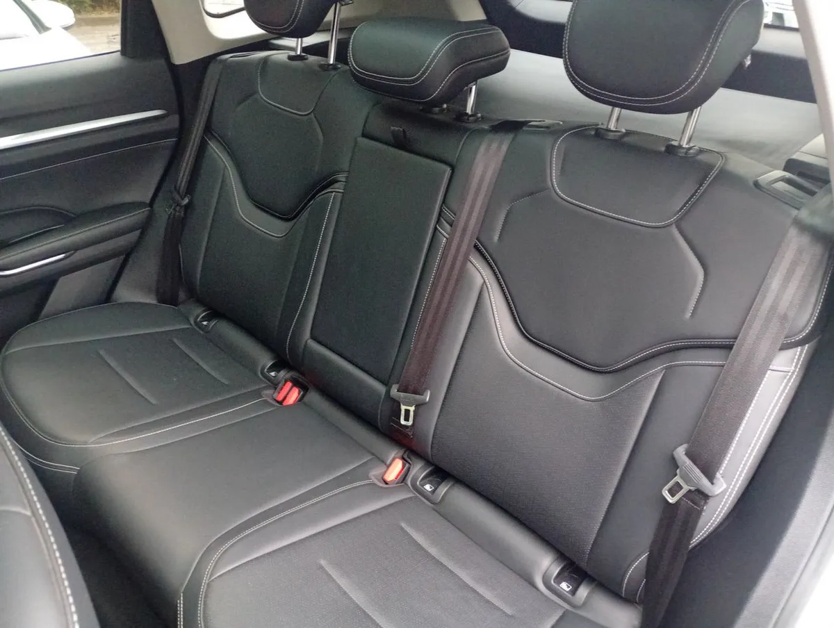 Haval H6 2.0 Deluxe 4x4 At 5p año 2024