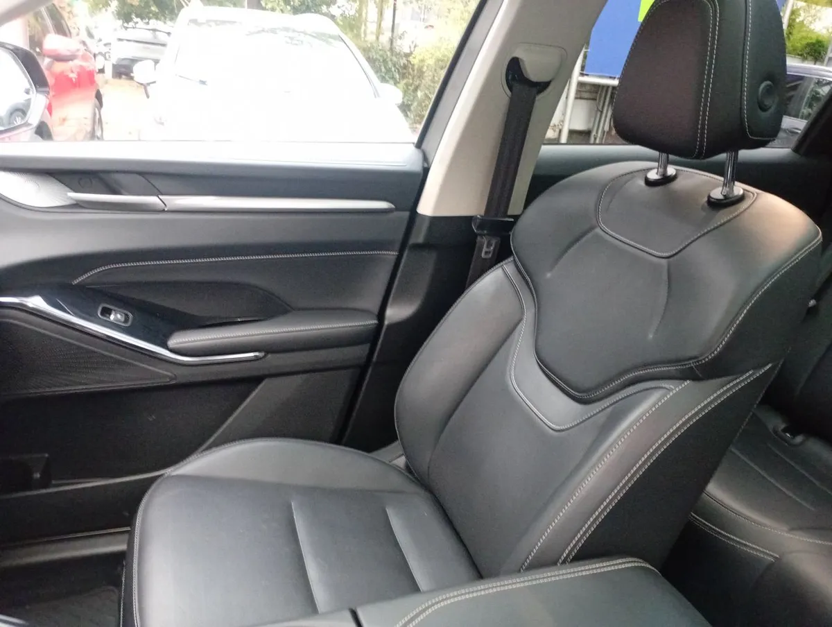 Haval H6 2.0 Deluxe 4x4 At 5p año 2024