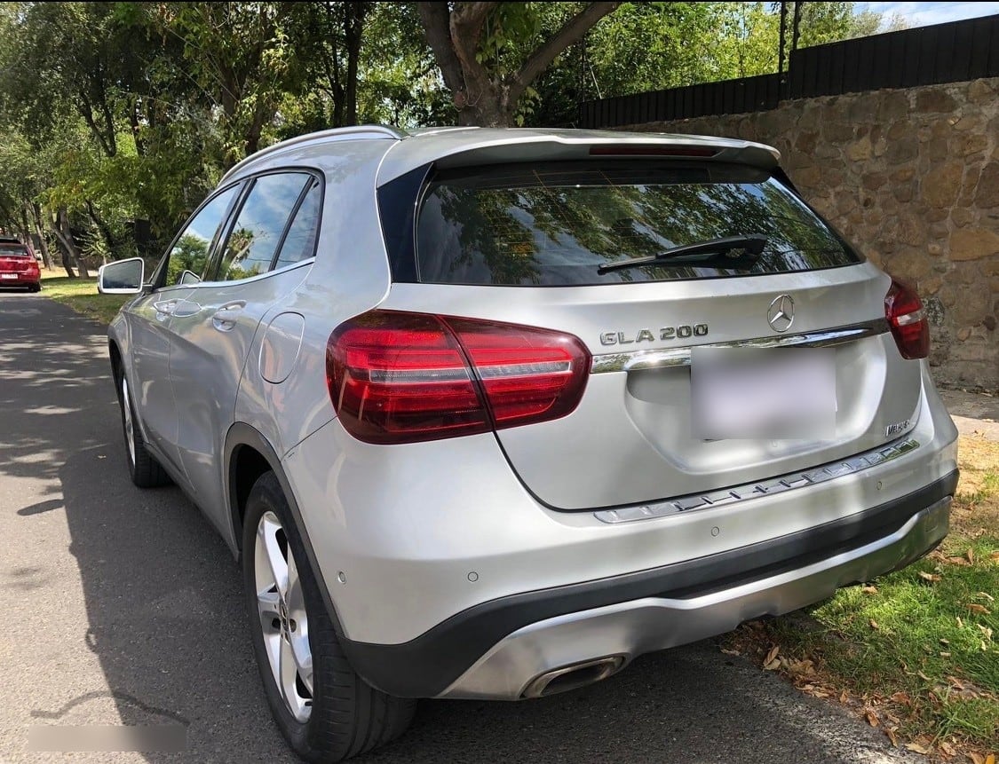 MERCEDES BENZ GLA200 1.6 At Diesel año 2018