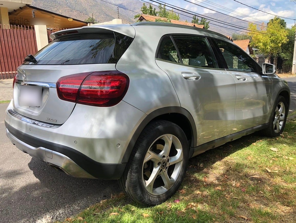 MERCEDES BENZ GLA200 1.6 At Diesel año 2018