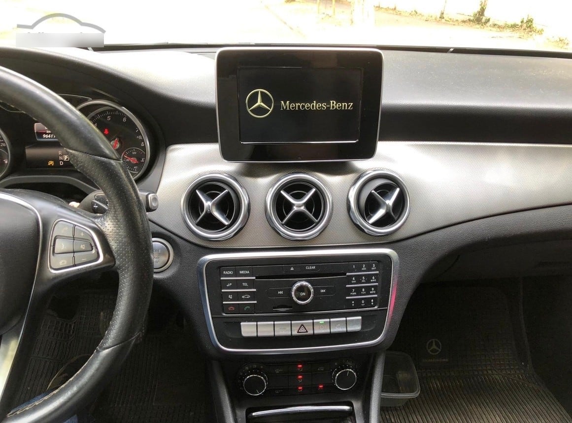 MERCEDES BENZ GLA200 1.6 At Diesel año 2018