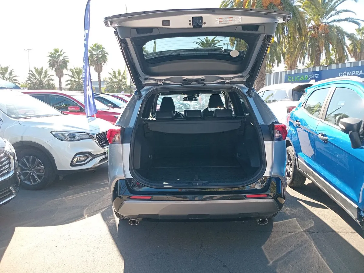 Toyota Rav 4 2.5 Xse Hybrid 4x2 Cvt At 5p año 2025