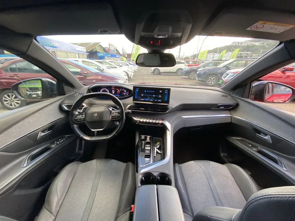 Peugeot 3008 1.5 Allure Pack Bluehdi 130 4x2 Eat8 5p año 2023