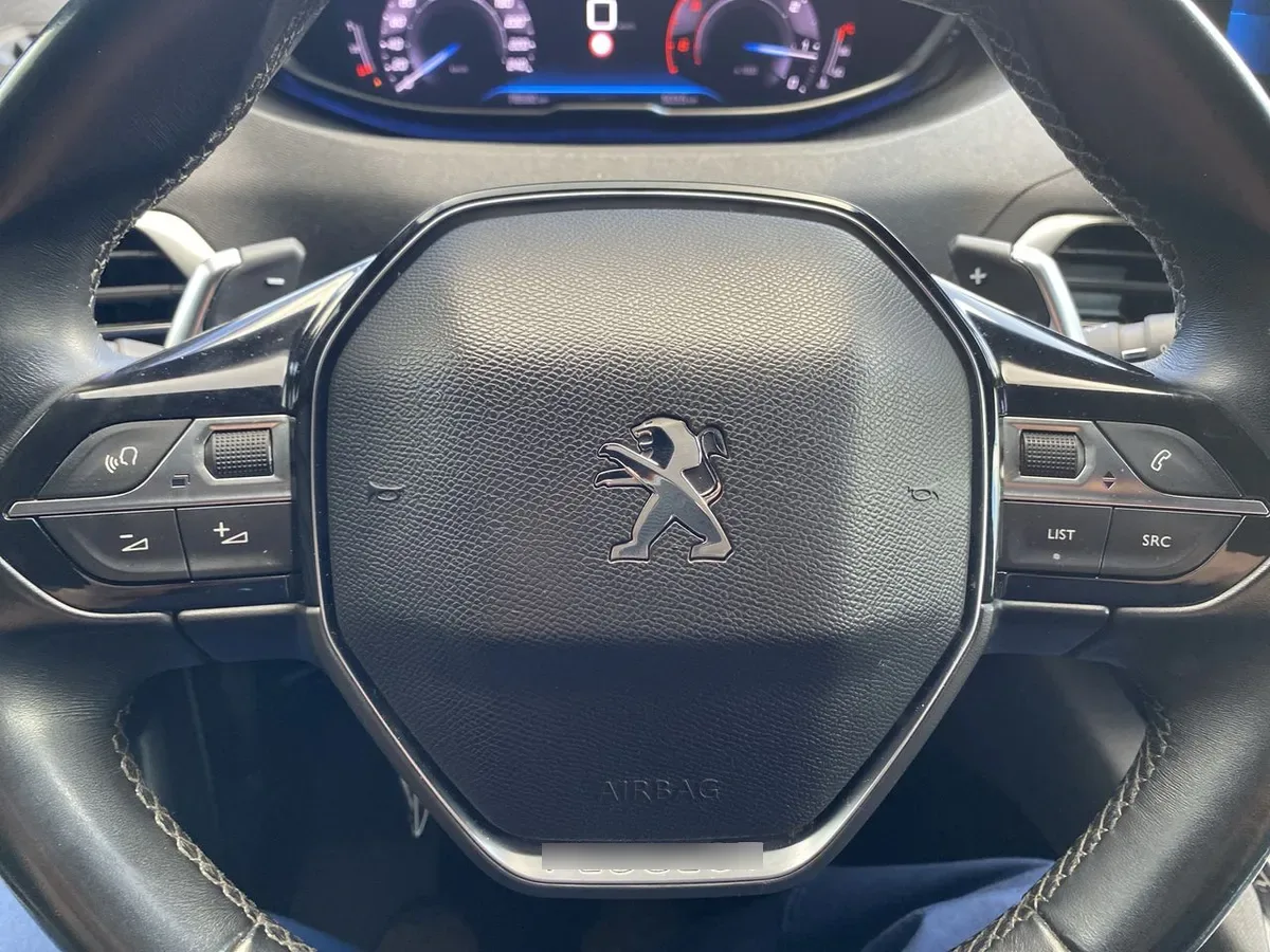 Peugeot 3008 1.5 Allure Pack Bluehdi 130 4x2 Eat8 5p año 2023