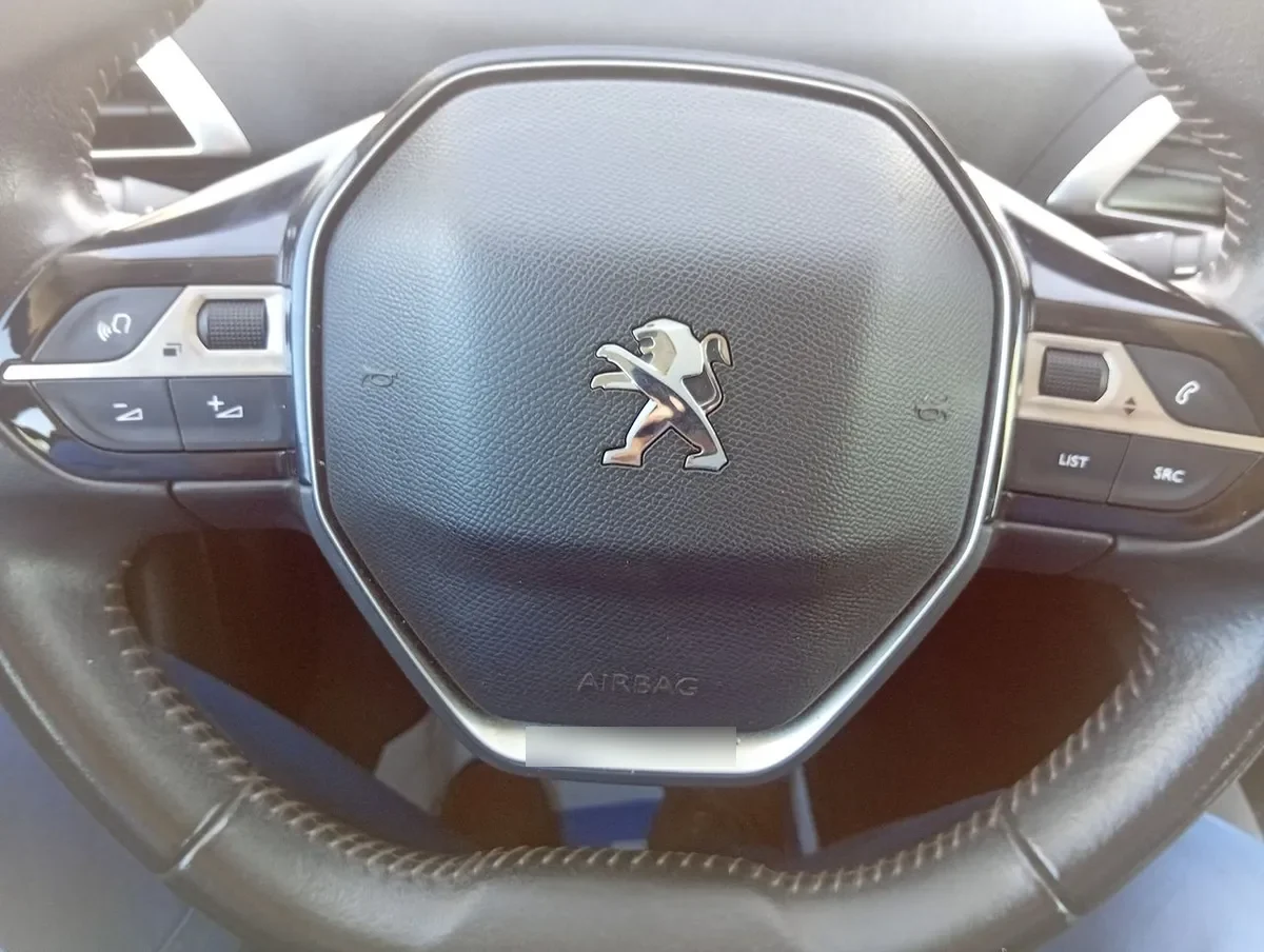 Peugeot 3008 1.2 Active Pack Puretech 4x2 130 Mt6 5p año 2022