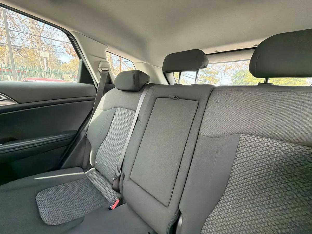 Kia Sportage 2.0 Ex Dies 2wd 8at 5p año 2025