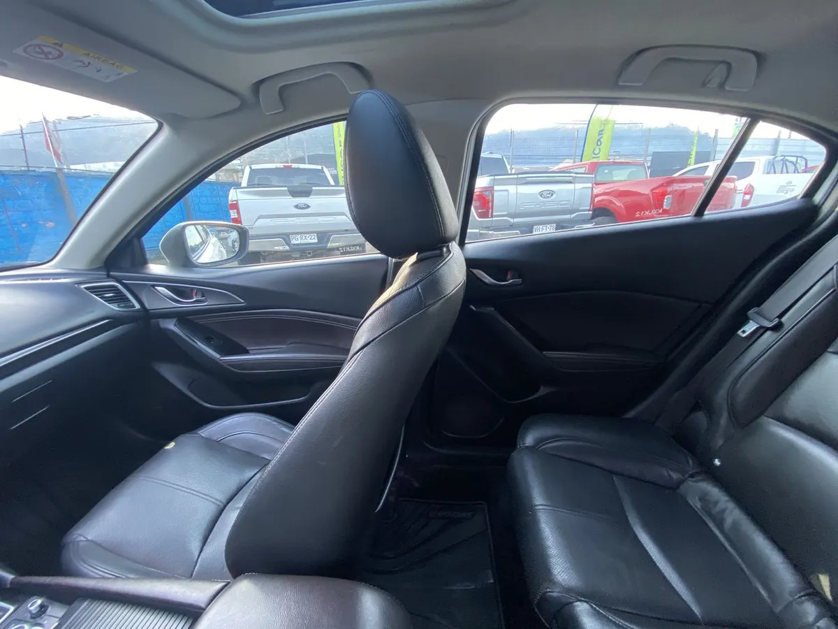 Mazda 3 2.5 Gt Sport 4x2 Audio Bose 6eat 5p año 2019