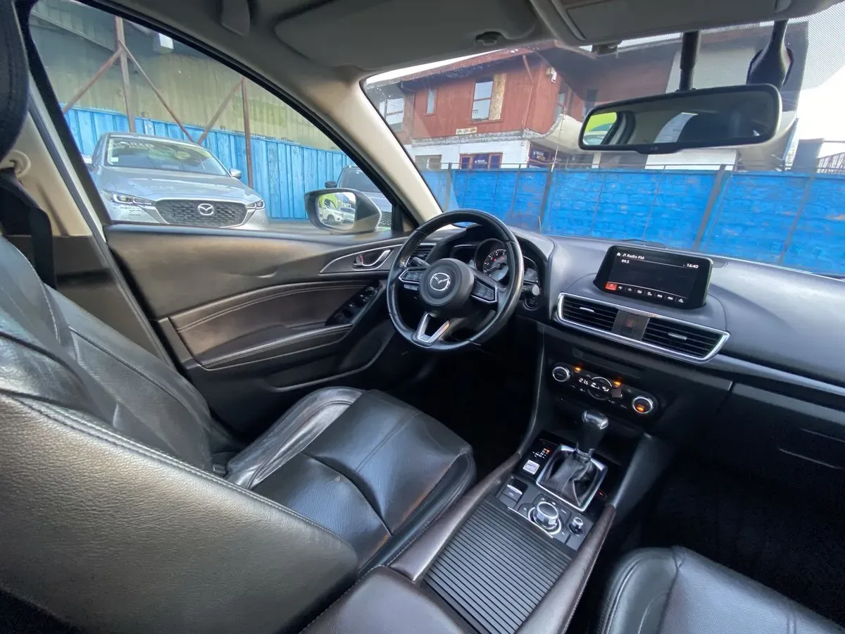 Mazda 3 2.5 Gt Sport 4x2 Audio Bose 6eat 5p año 2019
