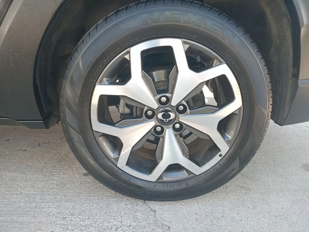 Ssangyong Torres 1.5t Glx 4wd At 5p año 2024