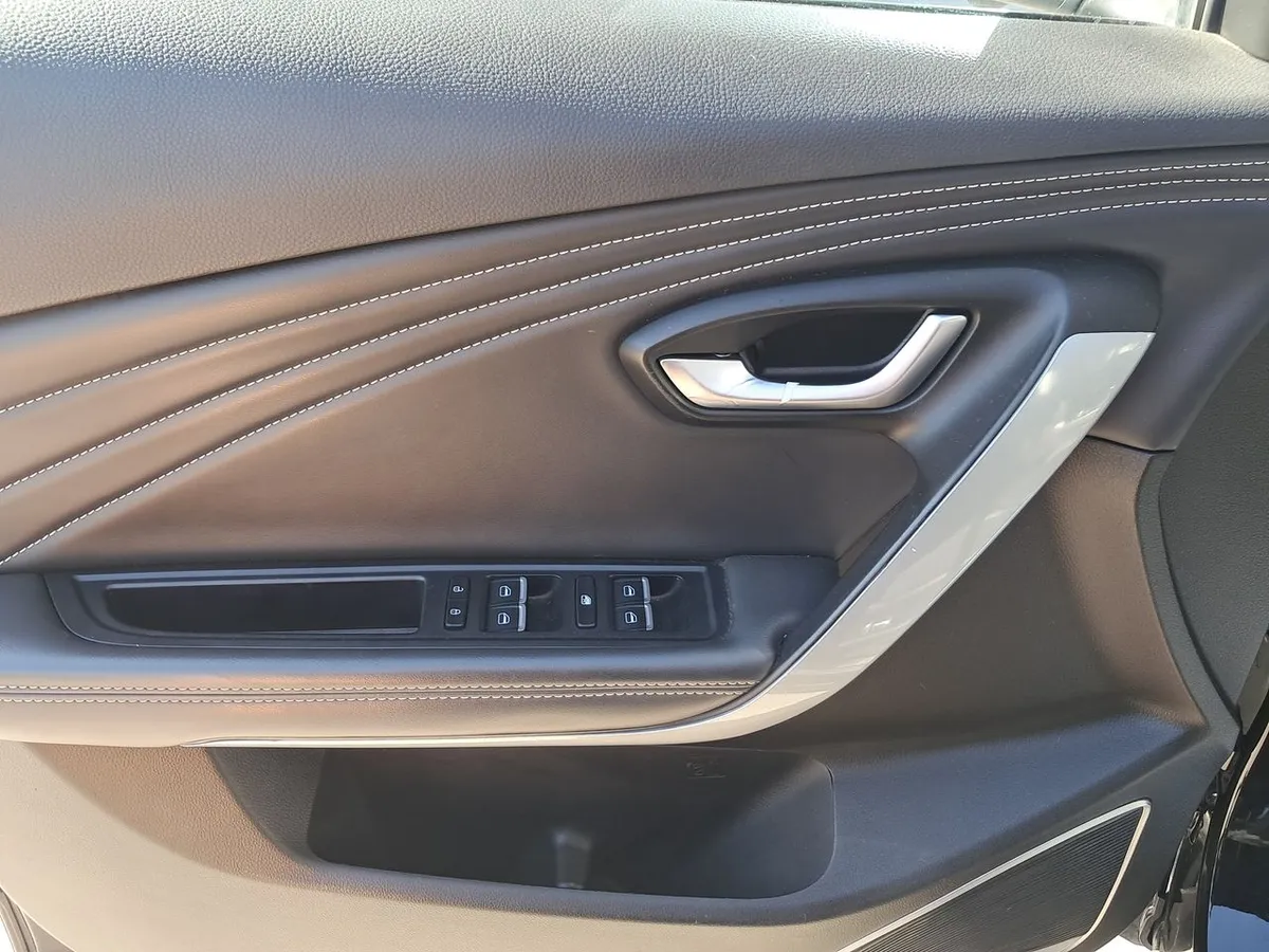 Jetour X70 1.5t Lux 4x2 At 5p año 2025