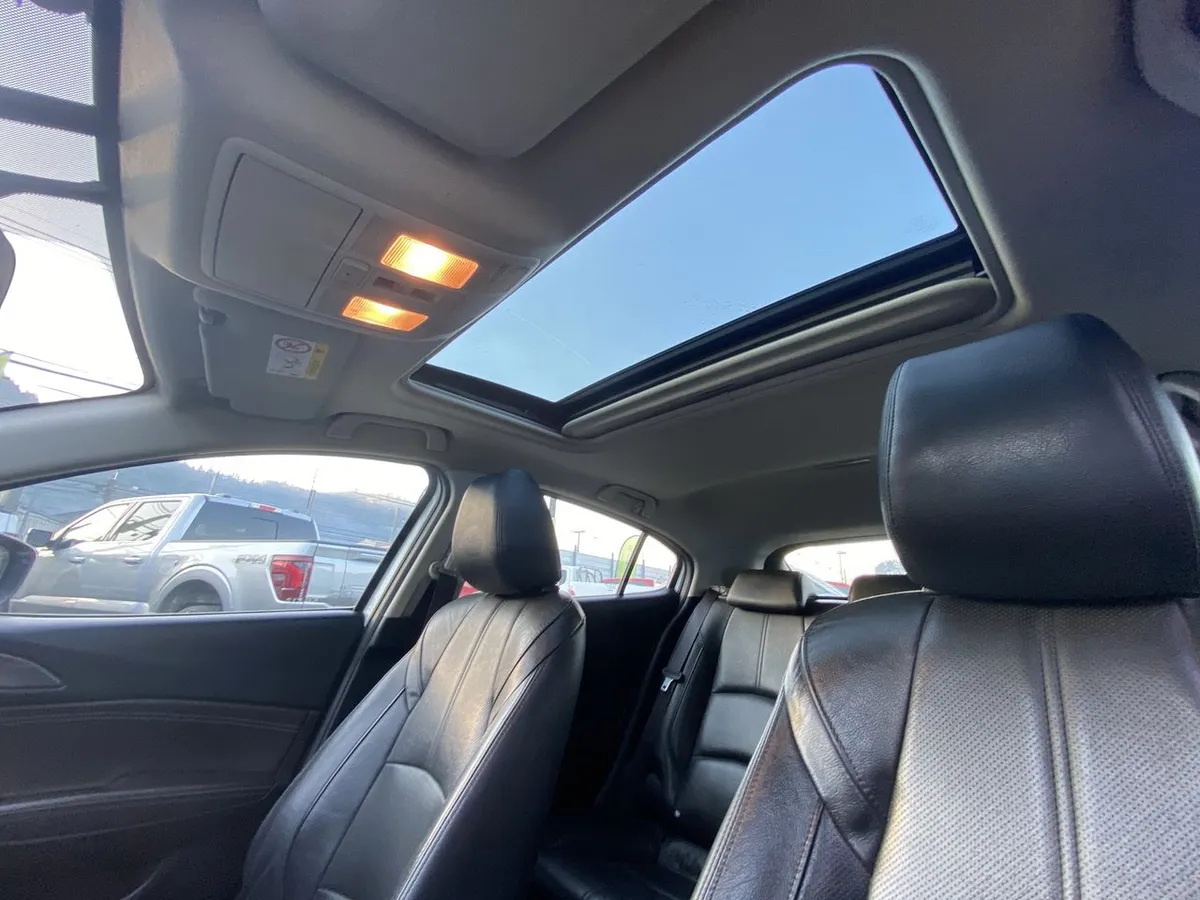 Mazda 3 2.5 Gt Sport 4x2 Audio Bose 6eat 5p año 2019