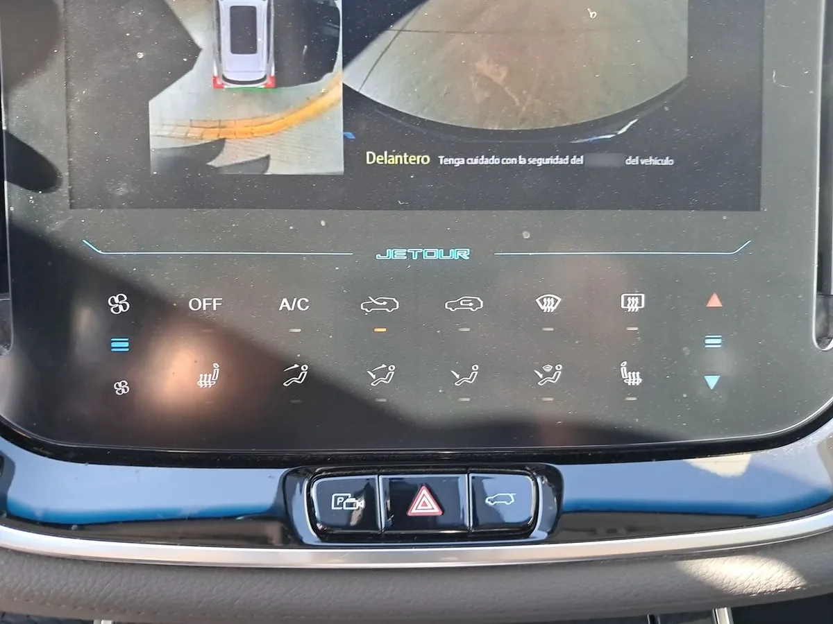 Jetour X70 1.5t Lux 4x2 At 5p año 2025