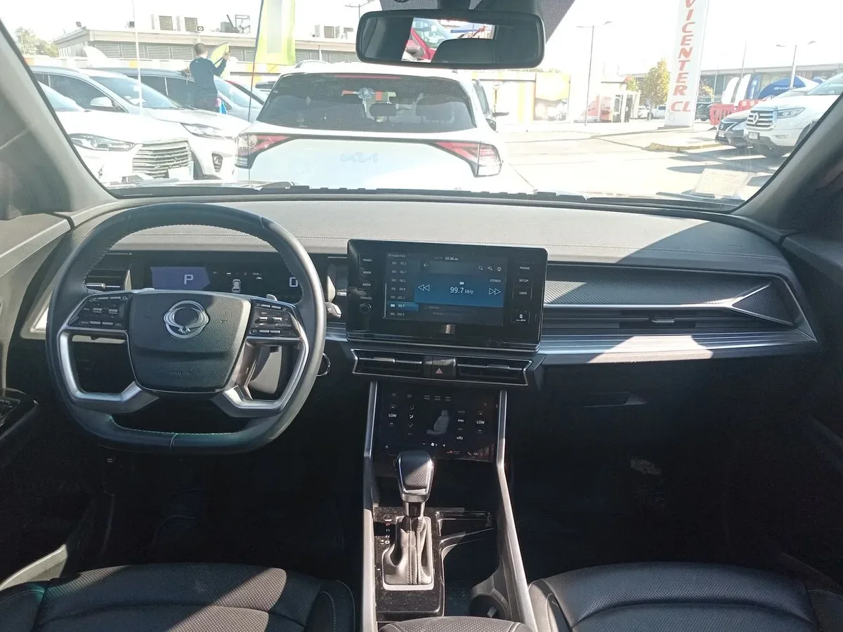 Ssangyong Torres 1.5t Glx 4wd At 5p año 2024