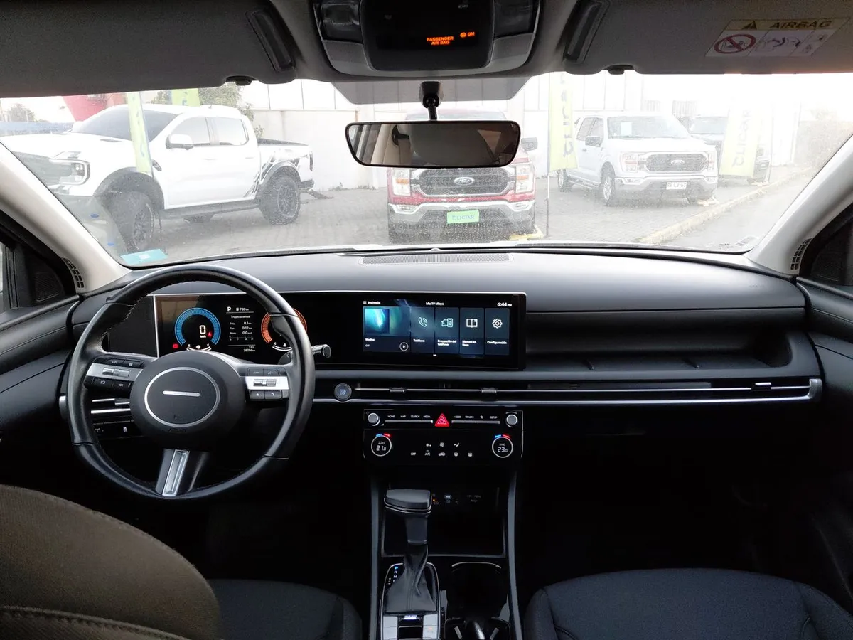 Hyundai Tucson 2.0 Nx4 Plus Fl Diesel 2wd At 5p año 2025