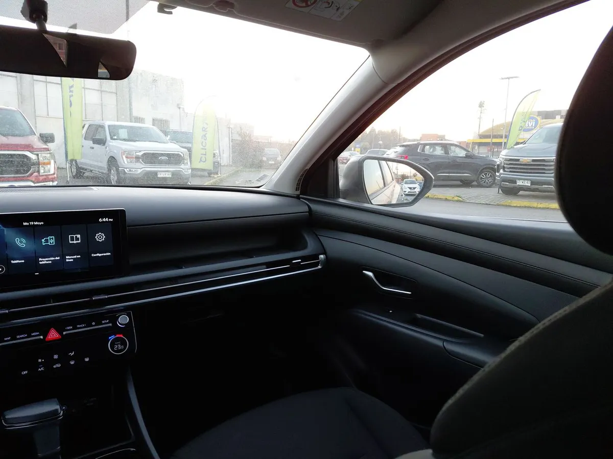 Hyundai Tucson 2.0 Nx4 Plus Fl Diesel 2wd At 5p año 2025