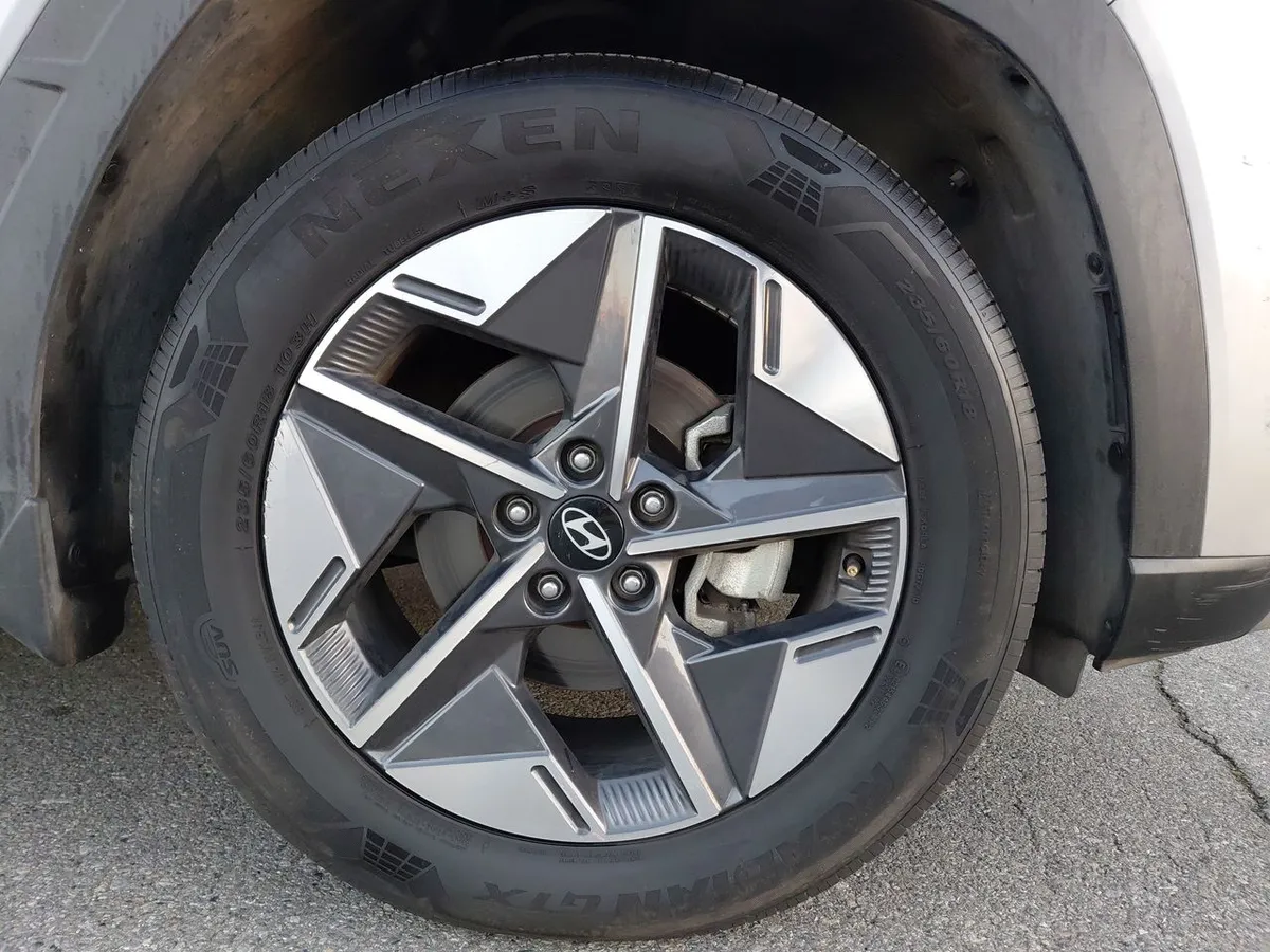 Hyundai Tucson 2.0 Nx4 Plus Fl Diesel 2wd At 5p año 2025