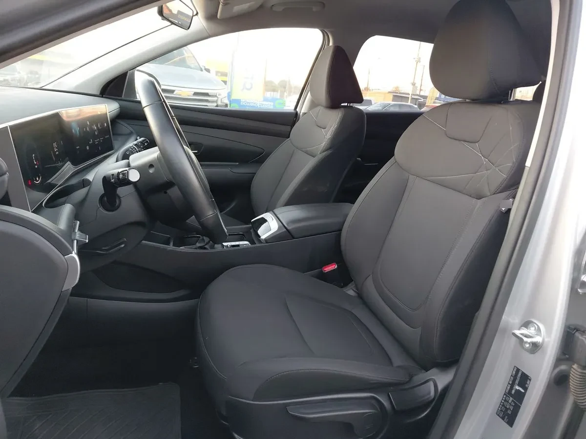 Hyundai Tucson 2.0 Nx4 Plus Fl Diesel 2wd At 5p año 2025